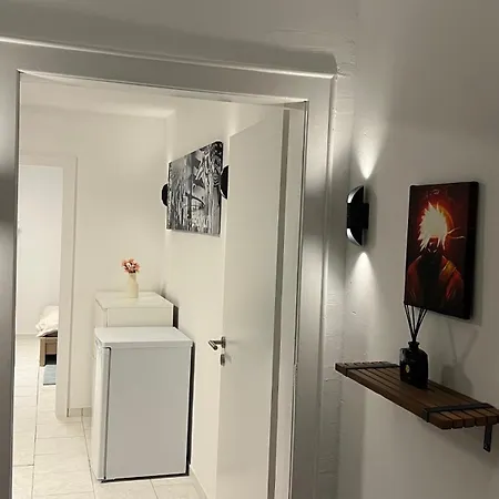 - Messe & Uni Nah * Essen